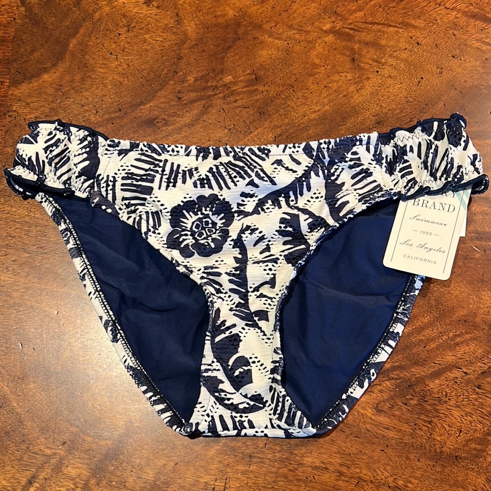 NWT $54 LUCKY BRAND MEDIUM WAIMEA DREAM BOTTOM - Picture 4 of 8